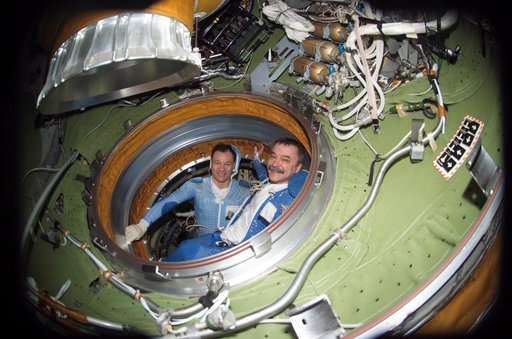 iss014e14890