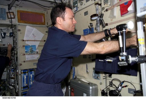 Lopez-Alegria in Zvezda Service module