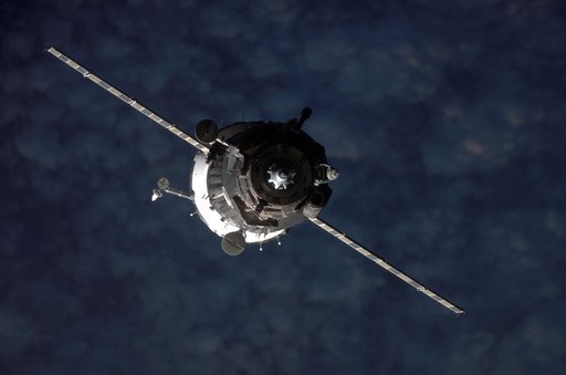 Soyuz 14 (TMA-10) spacecraft approaches the International Space Station