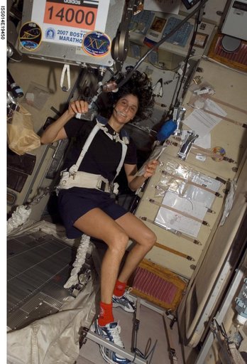 Williams runs the Boston Marathon from orbit