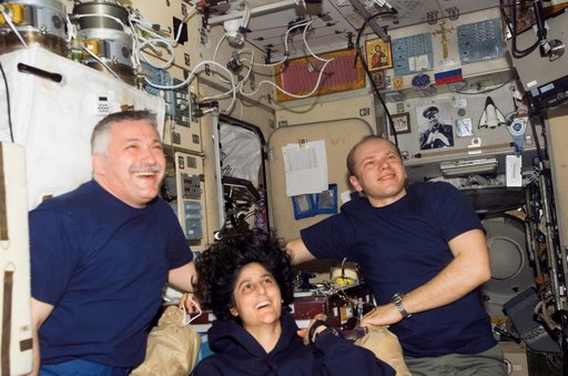 Expedition 15 Crew in the SM
