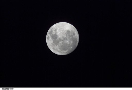 View of the Moon taken during Expedition 15