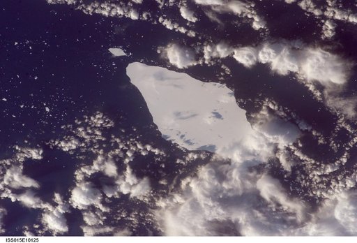 Earth Observations taken by the Expedition 15 Crew