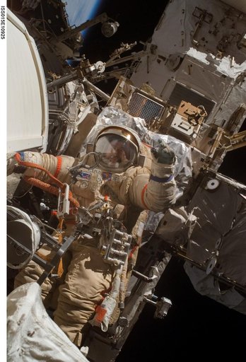 View of Yurchikhin during a session of EVA on Expedition 15