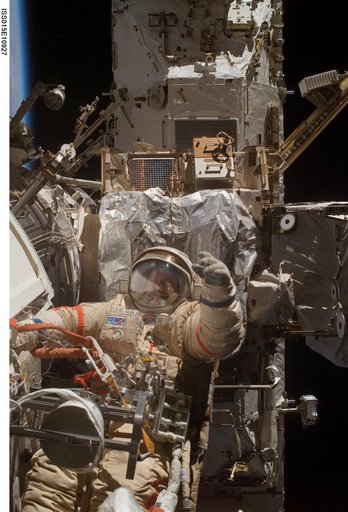 View of Yurchikhin during a session of EVA on Expedition 15