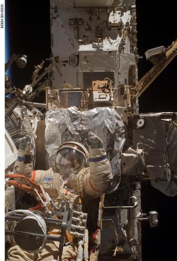 View of Yurchikhin during a session of EVA on Expedition 15