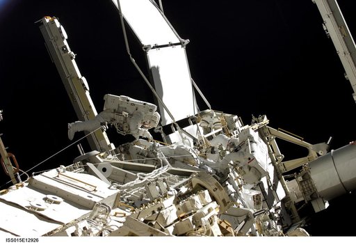 Olivas and Reilly participating in EVA during Expedition/STS-117 Joint Operations