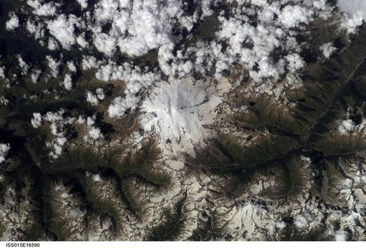 Earth Observations taken by the Expedition 15 Crew