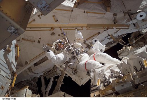 View of Anderson during a session of EVA on Expedition 15