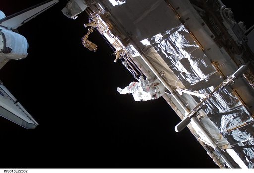 MS Mastracchio during EVA 3 for Expedition 15 / STS-118 Joint Operations