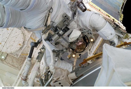 View of MS Williams working on the US Lab during EVA 4 for Expedition 15/STS-118 Joint Operations
