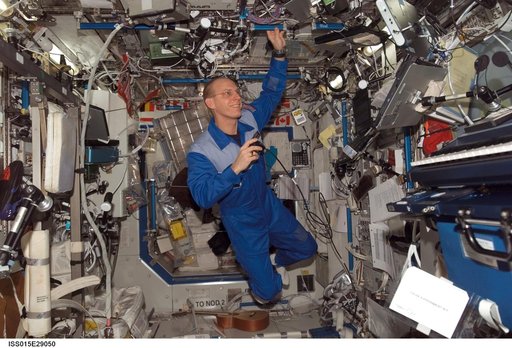 Anderson during a private conference via S and Ku Band Receiver in the US Lab during Expedition 15