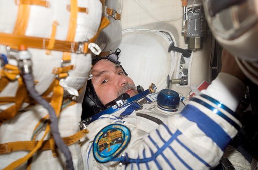 View of Expedition 15 CDR Yurchikhin inside a Soyuz Spacecraft