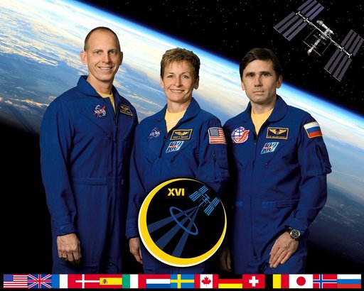 iss016-s-002b