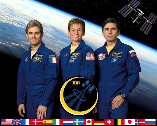 iss016-s-002d