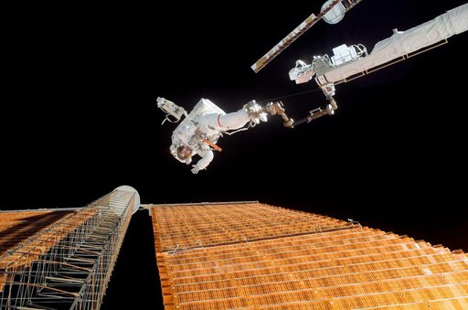 Parazynski during Expedition 16/STS-120 EVA 4