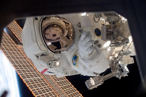 Whitson during Expedition 16 EVA 10/Alpha