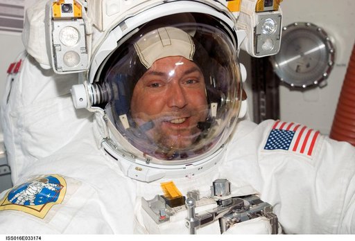 Foreman prior to Expedition 16/STS-123 EVA 4
