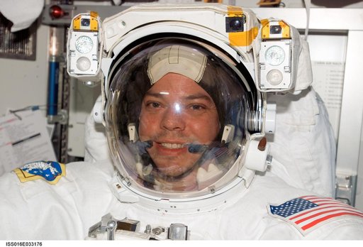 Behnken prior to Expedition 16/STS-123 EVA 4