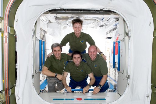 Expedition 16 and STS-123 Crewmembers in JLP