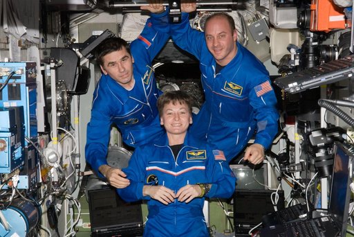 Expedition 16 Crew in SM