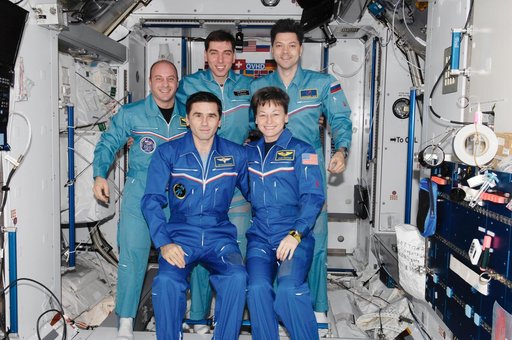 Expedition 16 and 17 crewmembers in Node 2