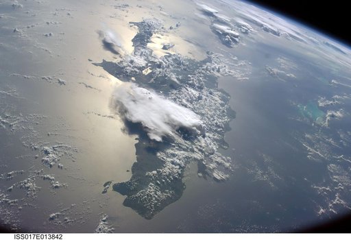 Earth Observations taken by the Expedition 17 Crew