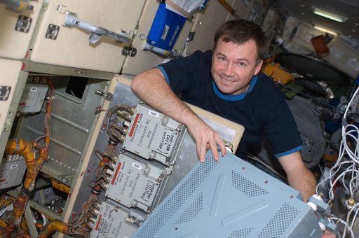 ISS Expedition 18 Komparus A3 System Repair and Replace OPS