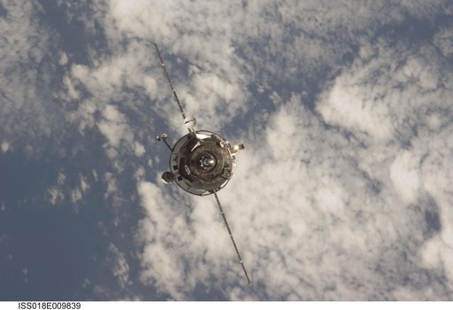 ISS Expedition 18 Progress 31P Approach