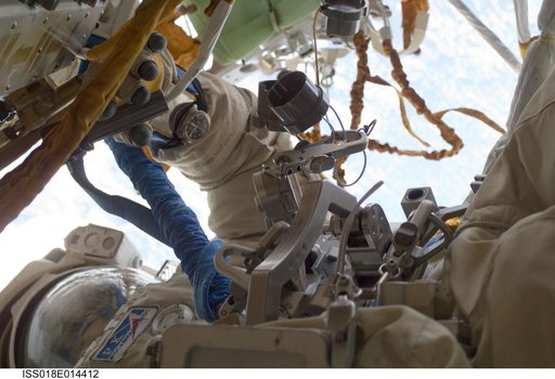 EXPOSE-R Installation during Russian Extravehicular Activity (EVA) 21