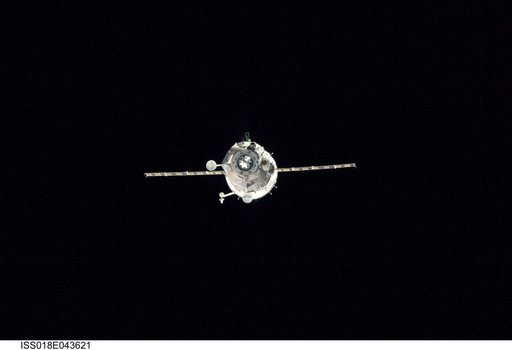Soyuz TMA-14 Approach