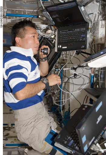 Japanese Remote Manipulator System (JEM-RMS) Checkout at Robotics Workstation (RWS)