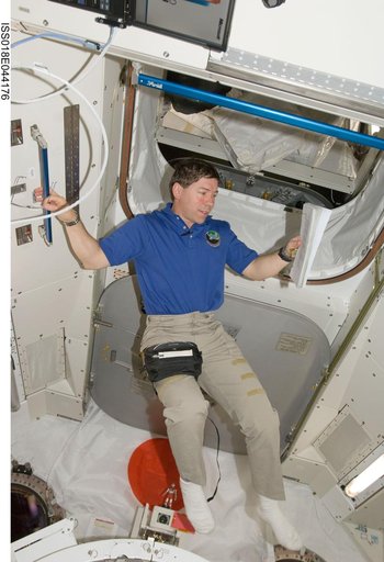 Barratt in JEM Pressurized Module (JPM)