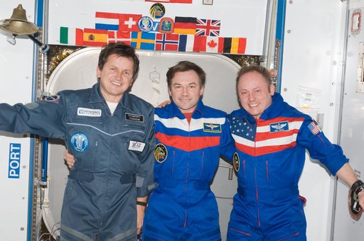 Expedition 18 / 19 Crew Photo in Node 2 Harmony