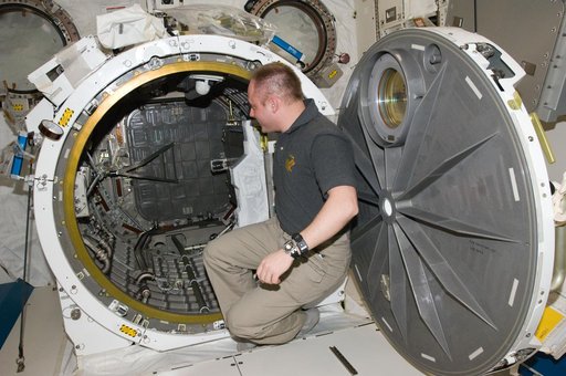 Japanese Experiment Module (JEM) Airlock (JEMAL) Prep