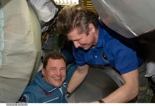 Arrival of Expedition 20 crewmembers