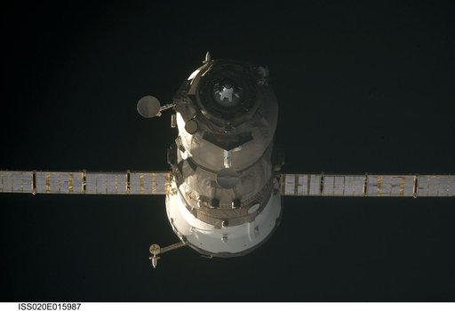 Progress 33P undock