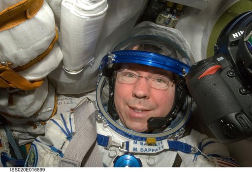 Barratt during  Soyuz TMA-14 relocation