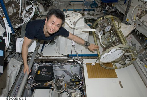 FSS (Fluid Servicer System) from the Kibo module to the ESA COL