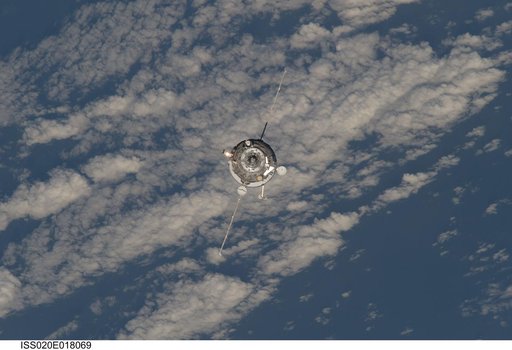 Re-rendezvous and approach of Progress 33P