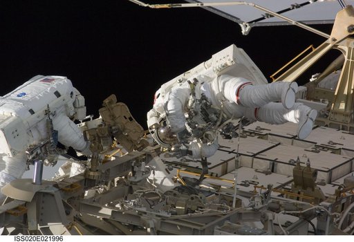 iss020e021996