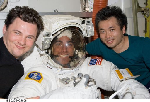 Cassidy, Romanenko and Wakata in Airlock