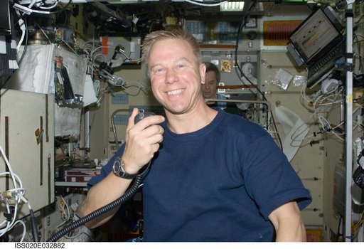 Kopra on ham radio in Service module.