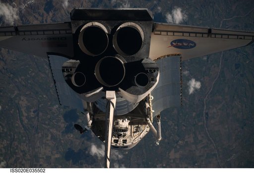 800mm Mapping Sequence performed during the STS-128 R-Bar Pitch Maneuver