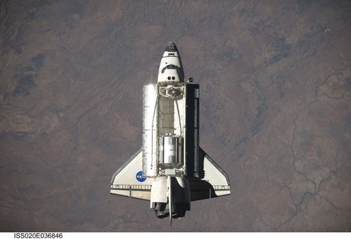 STS-128 approach to ISS