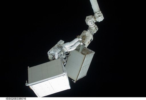 STS-128 EVA 2