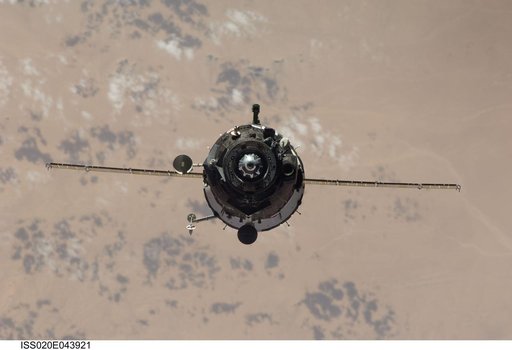 Soyuz 20S docking