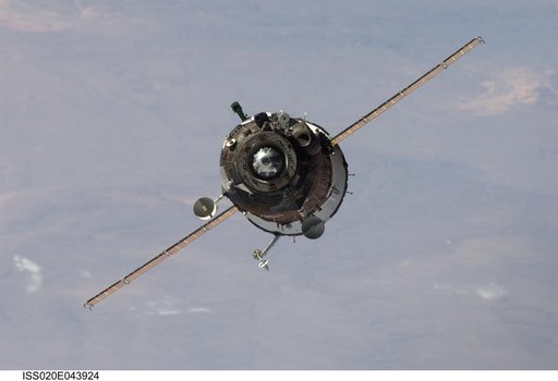 Soyuz 20S docking