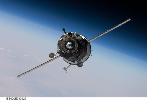 Soyuz 20S docking