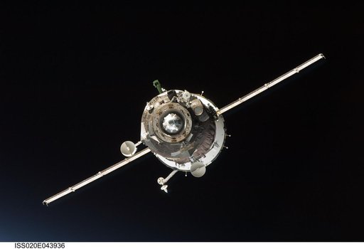 Soyuz 20S docking